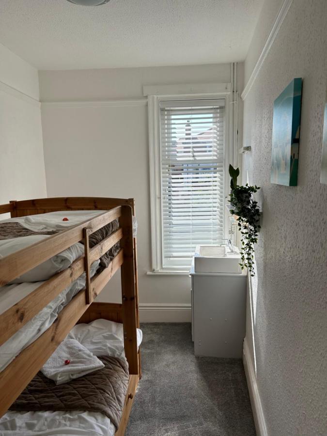 Guest house At 153 Only *