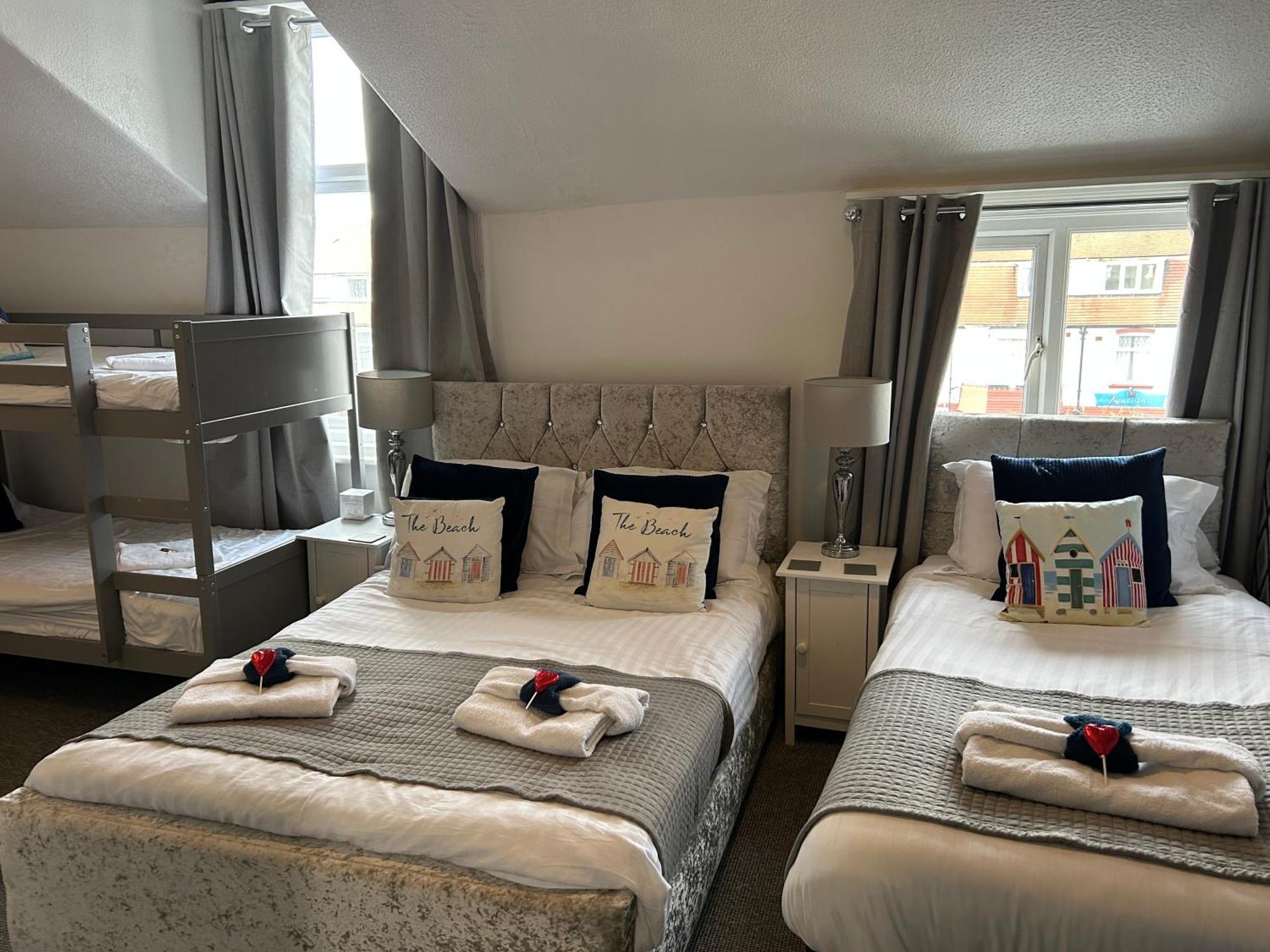 At 153 Only Guest house Scarborough